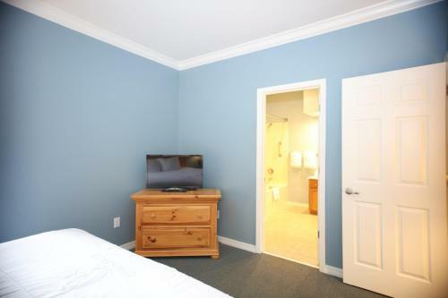 Spacious Palace View Condo 1br Standard
