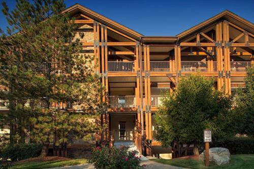 Palace View Apartment Near 76 Strip 1br Standard