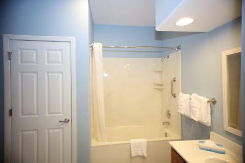 Palace View Apartment Near 76 Strip 1br Standard