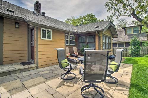 Bright Bungalow With Patio - Walk To Loose Park