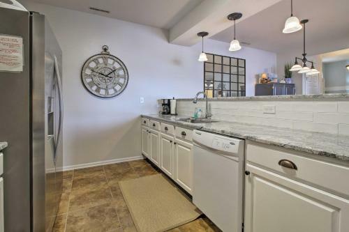 Townhouse With Shared Dock On Lake Of The Ozarks