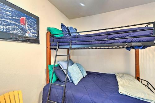 Apartamento Waterfront Lake Ozark Condo With Balcony And Pool