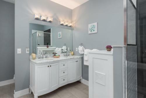 Hip & Historic Tiffany Getaway