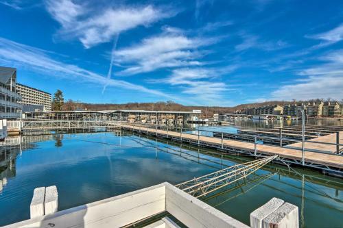 Margaritaville Resort Home With Lake-view Deck!