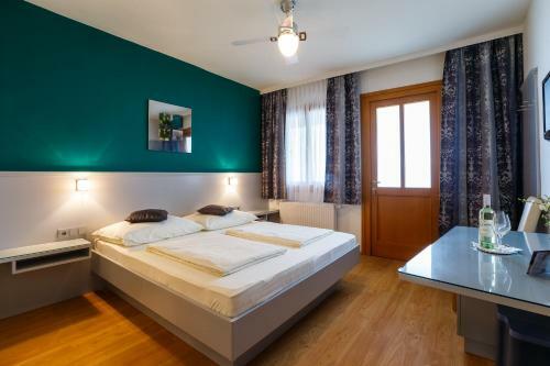 Hostal Weingut Franz Schindler