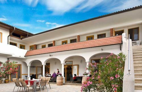 Hostal Weingut Franz Schindler