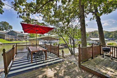 Sunrise Beach Lakeside Home With Boat Dock And Grill