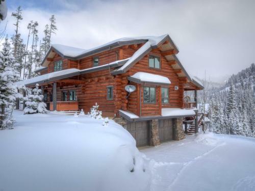Souvenirs Lodge By Big Sky Vacation Rentals