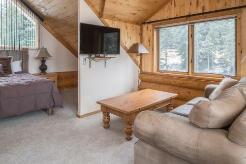 Silverado Lodge