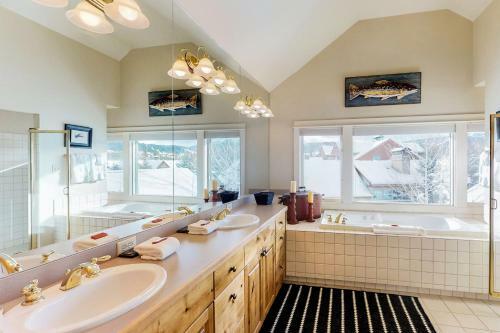 Crail Creek 602