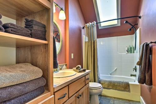 Secluded Luxury Home - 20 Mi To Bridger Bowl Ski!