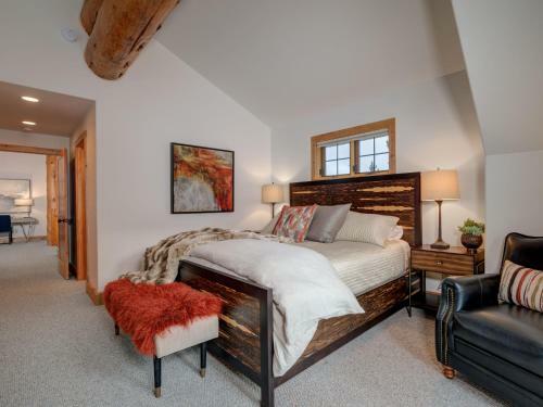 Powder Ridge 5br Cabins By Big Sky Vacation Rentals