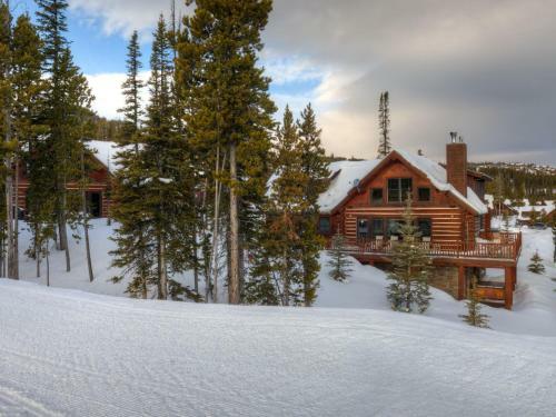 Powder Ridge 5br Cabins By Big Sky Vacation Rentals