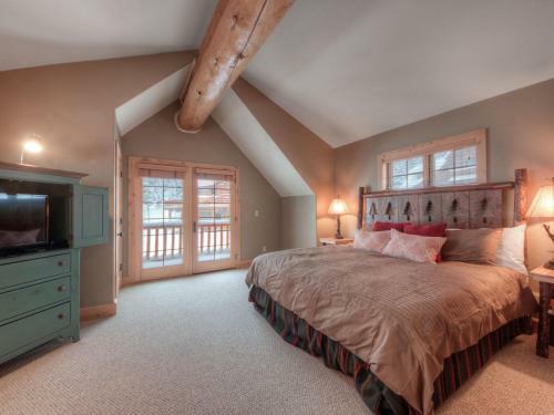 Powder Ridge 5br Cabins By Big Sky Vacation Rentals
