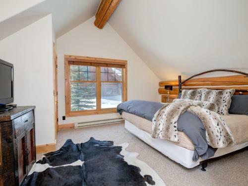 Powder Ridge Trapper Cabins By Big Sky Vacation Rentals