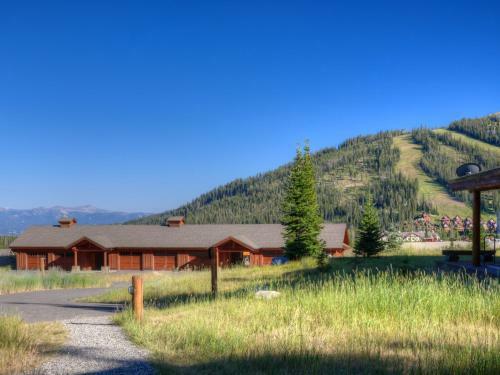 Powder Ridge Trapper Cabins By Big Sky Vacation Rentals
