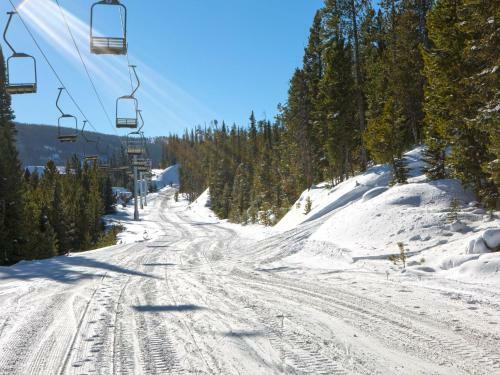 Powder Ridge Trapper Cabins By Big Sky Vacation Rentals