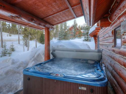 Powder Ridge Trapper Cabins By Big Sky Vacation Rentals