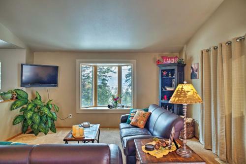 Quiet Kalispell Home On 3 Acres - 36 Mi To Glacier