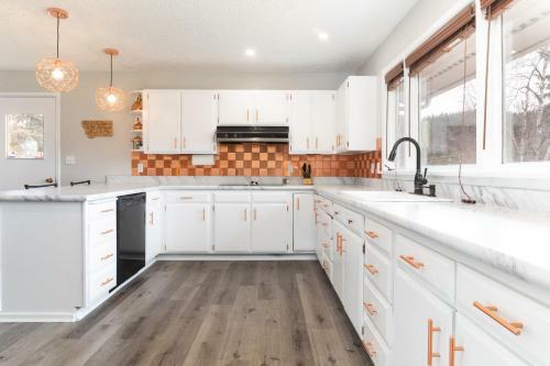 Welker Lake House