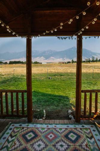 Paradise Valley Cabin By Chico And Yellowstone Park!