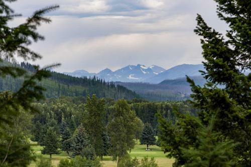 Stunning West Glacier Home With Majestic Mtn Views!