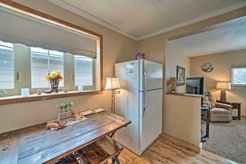 Cozy Cottage With Yard - Walk To Downtown Red Lodge!