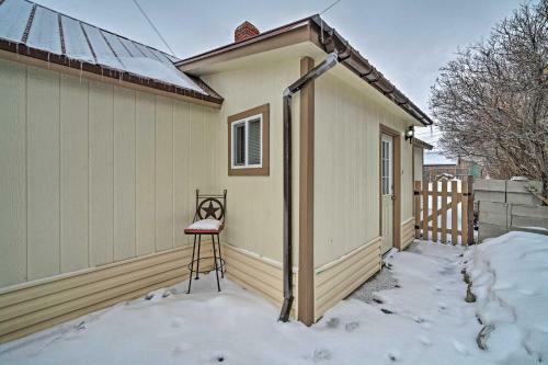 Cozy Cottage With Yard - Walk To Downtown Red Lodge!