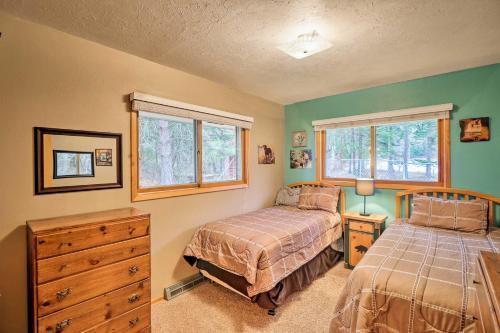 Flathead Lake House With Private Beach And Boat Dock!