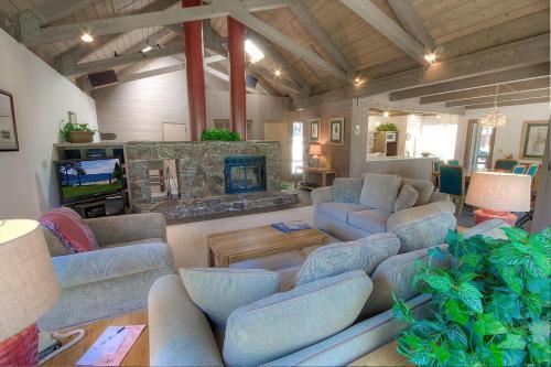 Tumbleweed Pines By Lake Tahoe Accommodations