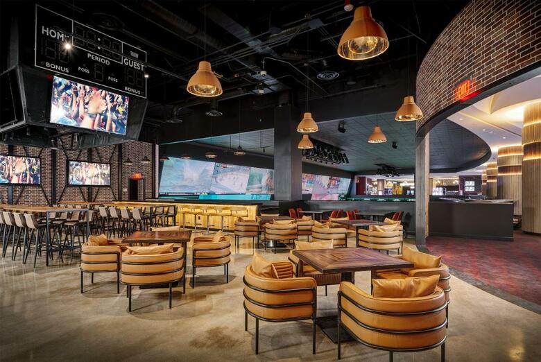 Hotel Circa Resort & Casino - Adults Only