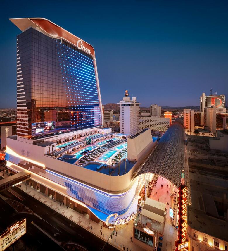 Hotel Circa Resort & Casino - Adults Only