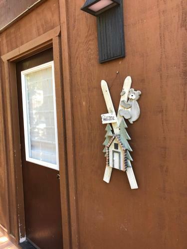 The Bear's Den Chalet