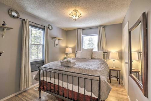 Rustic-chic Heavenly Condo With On-site Hiking!