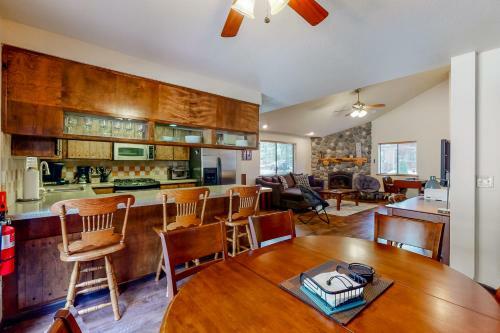 Cougar Cabin
