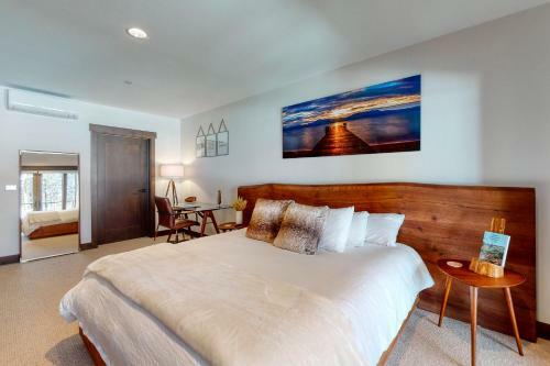 Luxury Lakefront At Tahoe Beach Club With Private Beach