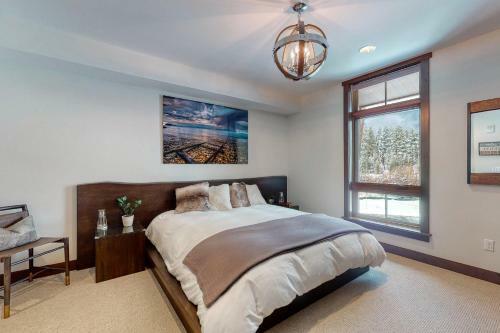 Luxury Lakefront At Tahoe Beach Club With Private Beach