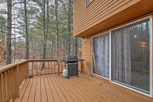 Spacious Bartlett Townhome Less Than 6 Mi To Attitash Mtn!