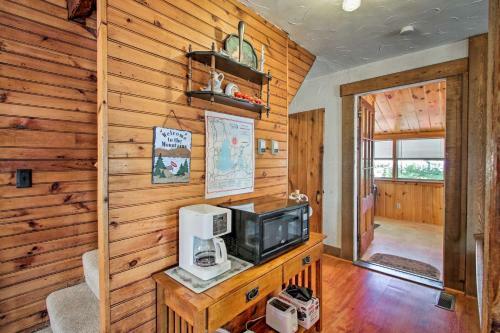 Center Ossipee Pet-friendly Cottage With Dock!