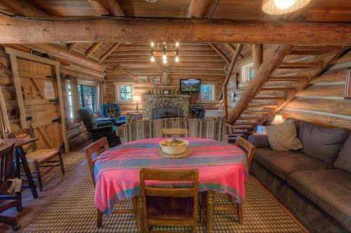 Zephyr Cabin By Lake Tahoe Accommodations