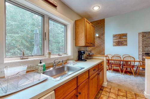 Top Notch Vacation Retreat