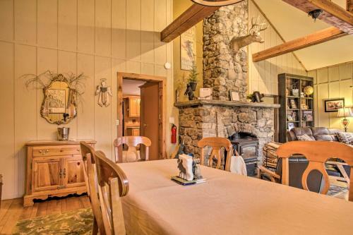 Spacious Bethlehem Mountaintop Home With Deck And View
