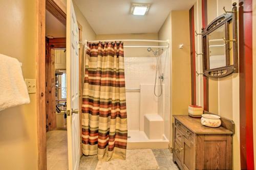 Spacious Bethlehem Mountaintop Home With Deck And View