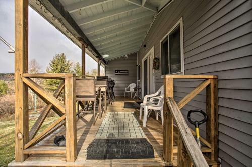Spacious Bethlehem Mountaintop Home With Deck And View
