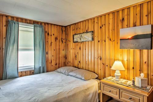Hampton Cottage - Walk To Beaches And Marina!