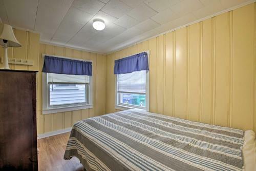Apartamento Oceanside Retreat With Patio - Steps To Beach!