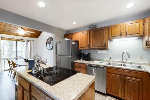 Stonehurst Gorgeous End Unit