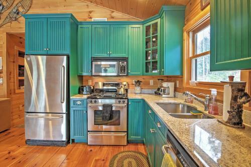 Rustic North Conway Cabin Less Than 3 Mi To Cranmore Mtn!