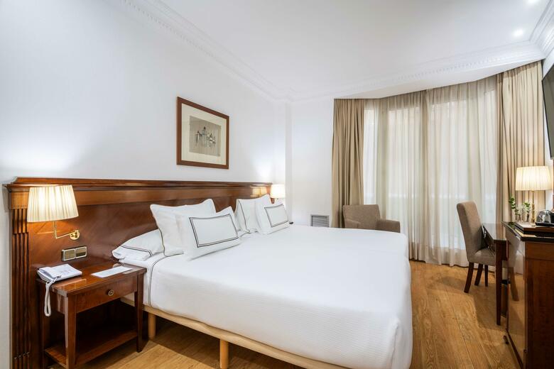 Hotel Meli� Plaza Valencia