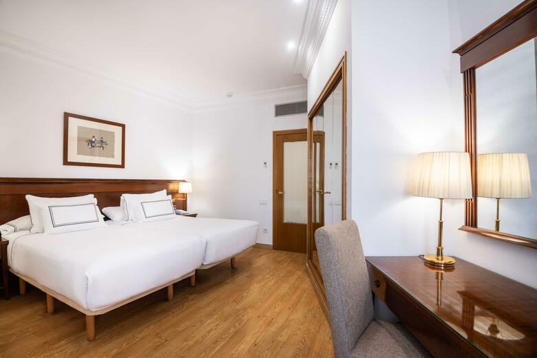 Hotel Meli� Plaza Valencia